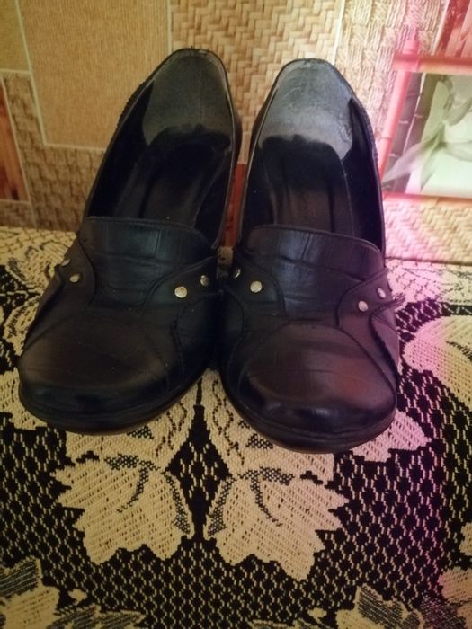 Продам туфли шкира.