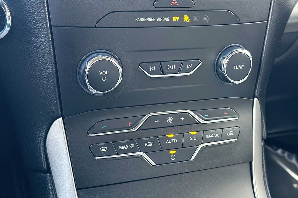 Ford Edge      2020