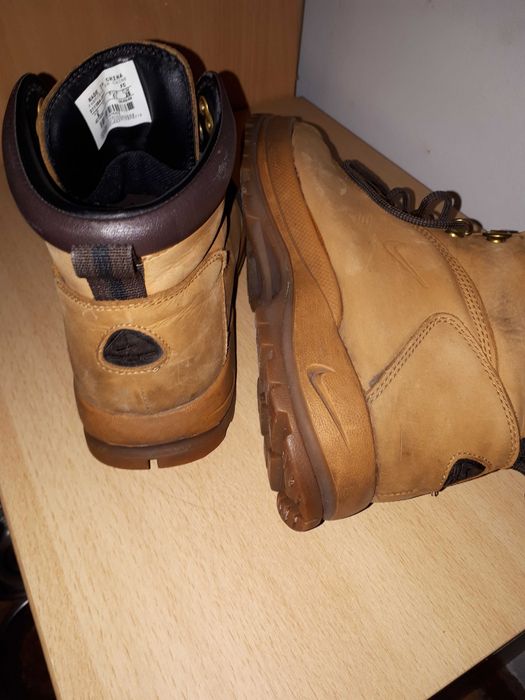 Buty zimowe męskie UE 41, UK 9, USA 8, skóra
