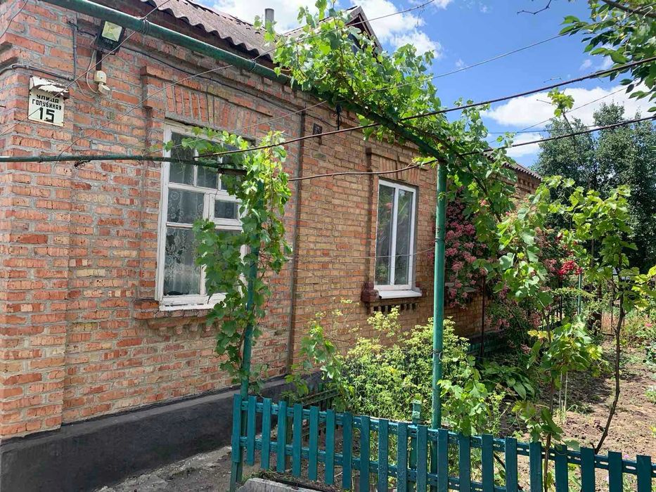 Нова ціна 33000 у.о.Продаж будинку вул. Голубина , р-н Карачуни