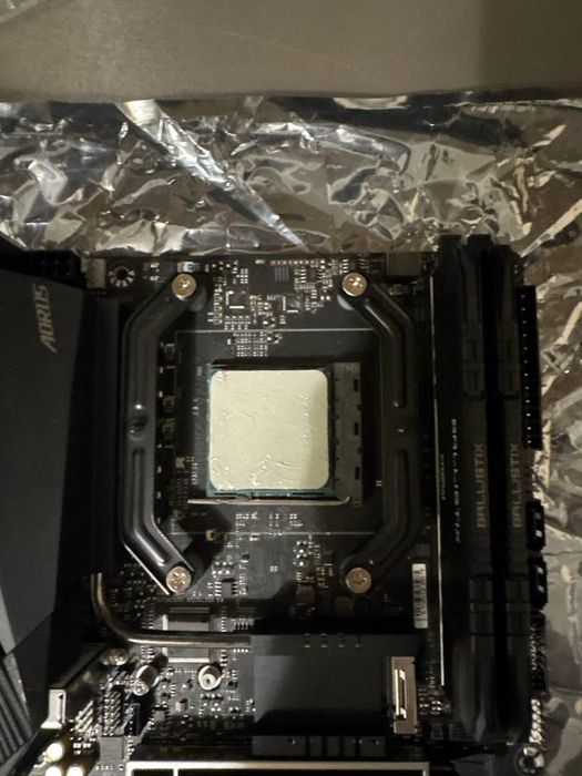 AMD Ryzen 5 5600X