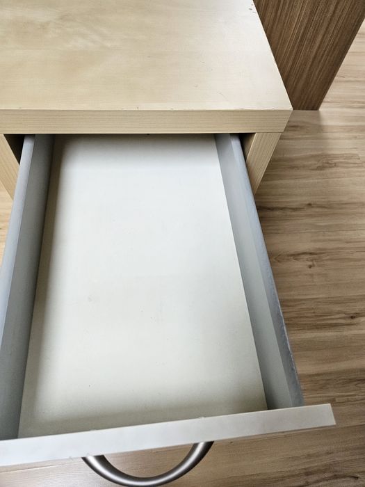 Polka pod biorko ikea