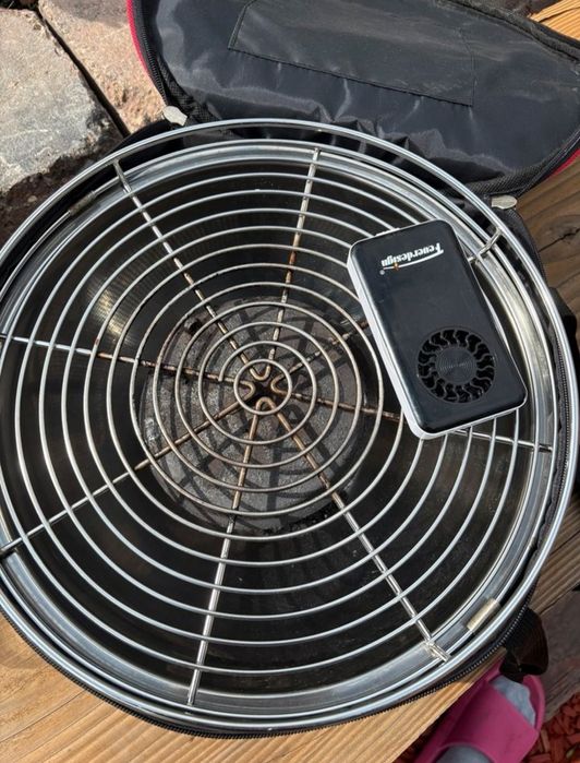 Grill stołowy z elektrycznym wentylatorem