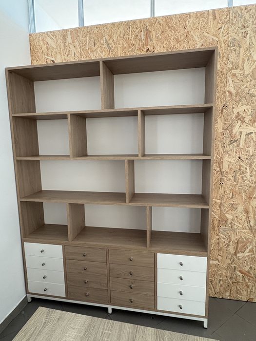 Conjunto Secretária + móvel de arrumação madeira robusta (não é IKEA)