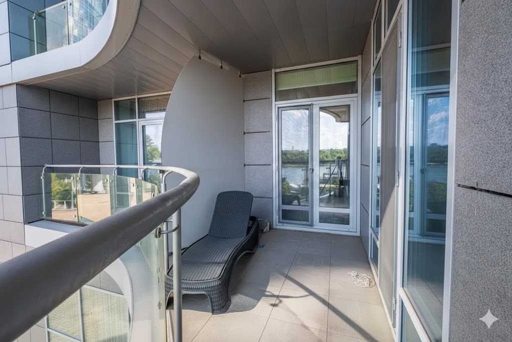 Розкішна квартира з дизайнерським ремонтом Riviera riverside