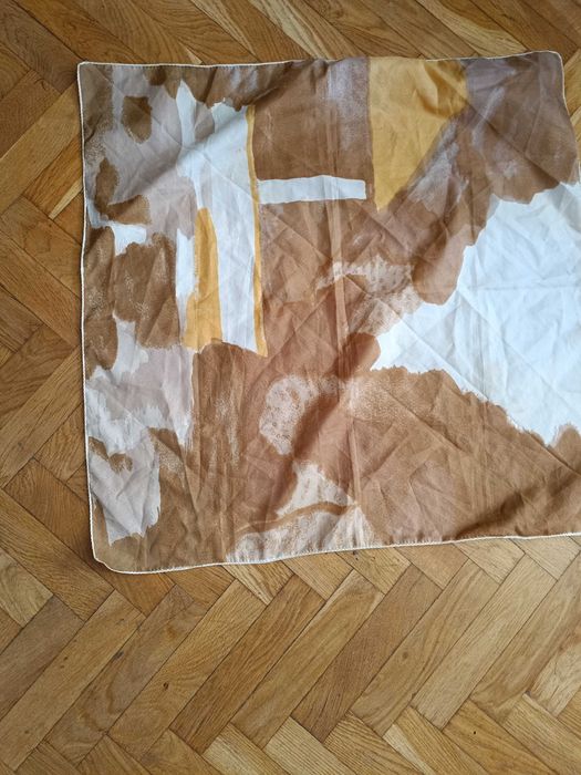 Chusta brązowa używana