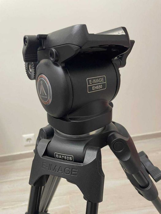 набір E-Image EK650 та монопод E-Image з відеоголовою 630FH