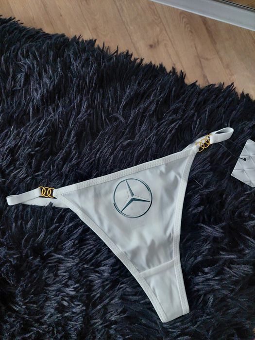 Białe Stringi z logo Mercedesa