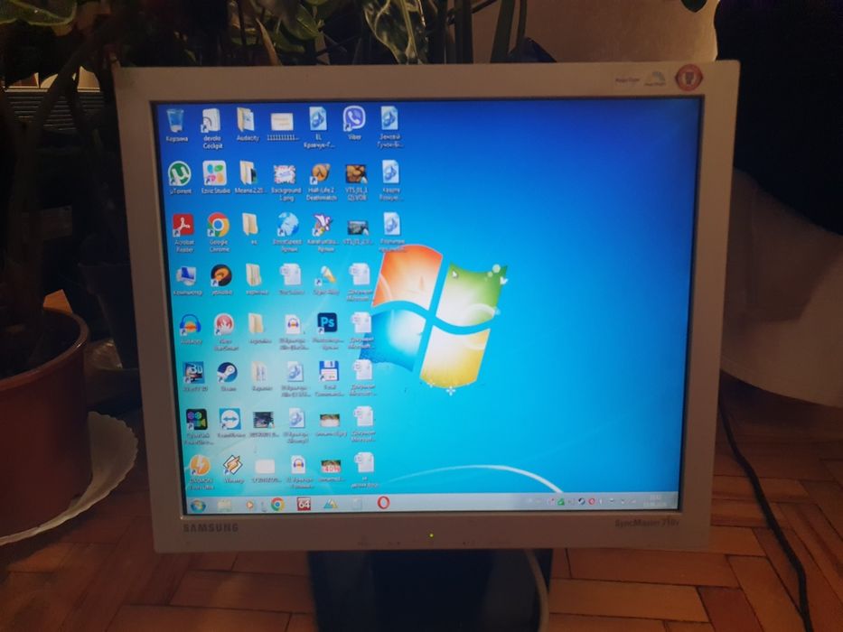 Монітор Samsung SyncMaster 710V