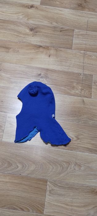 2,5-3 роки зимова шапка шолом, рукавиці краги не промокає, зимові