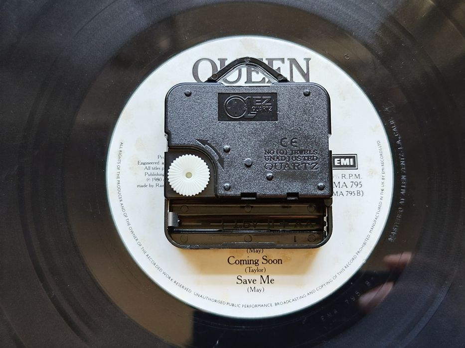 Queen - The Game - Relógio em Vinil 33 ⅓ RPM