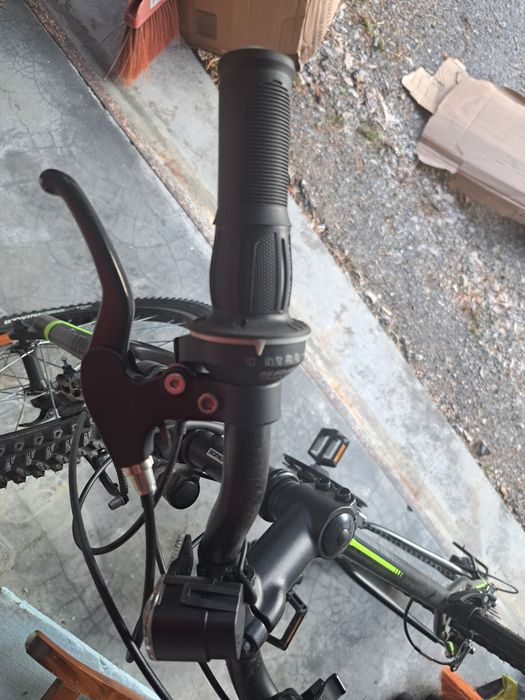 Bicicleta Criança 
BTT criança EXPL 500 24" 9-12 anos preto