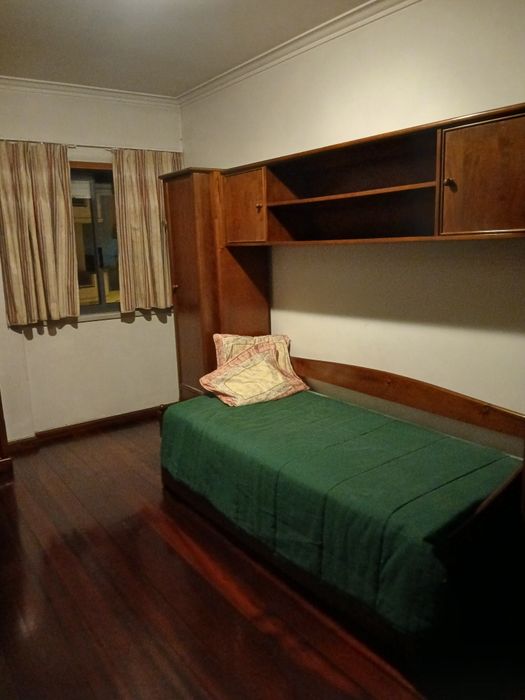 Móvel/cama com colchão
