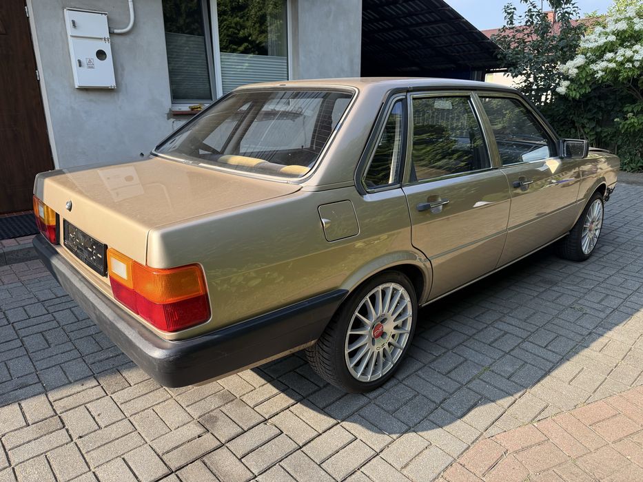 Audi 80 B2 1.6 75KM