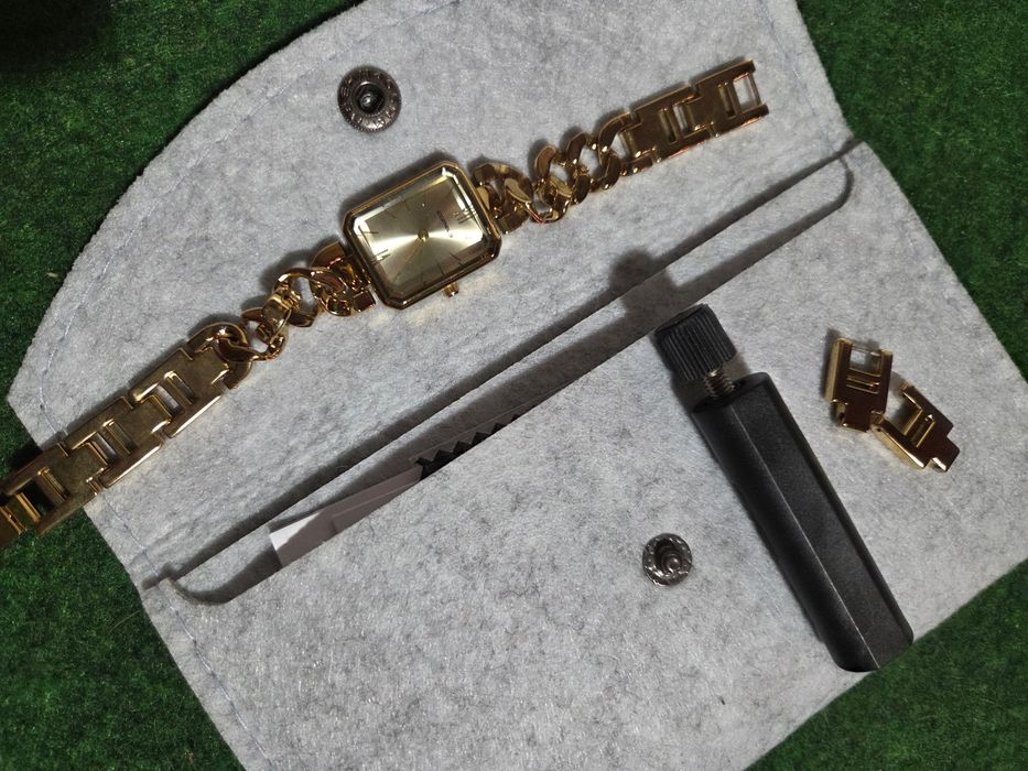 Zegarek damski Comely złoty elegancki klasyczny prostokątny