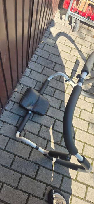 Przyrząd do ćwiczeń na podłodze z telezakupów.