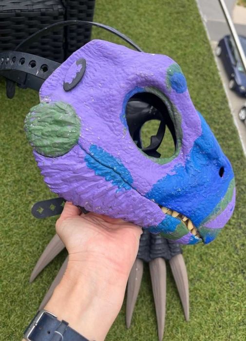 Sprzedam oryginalną maskę Dino – Mattel
