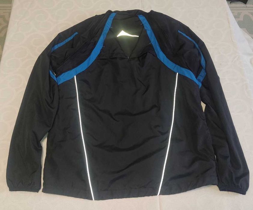 Спортивная куртка, ветровка Bodytide