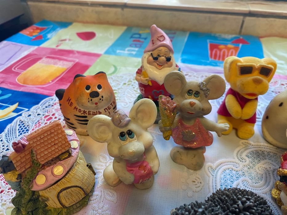 Фігурки кіндер - різні