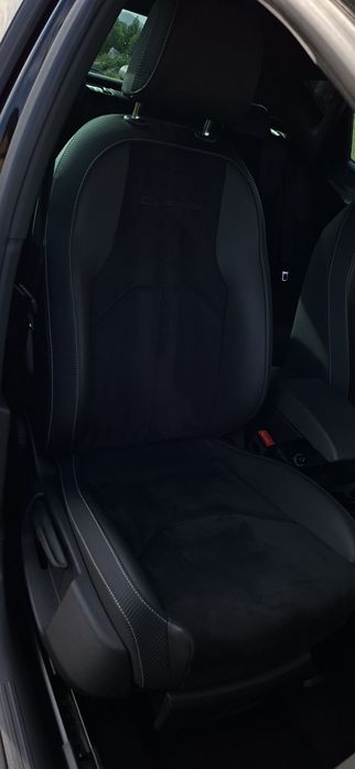 SEAT Leon Cupra 300