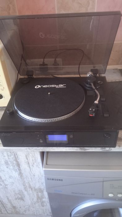 Продам neostar electronics в хорошем состояние