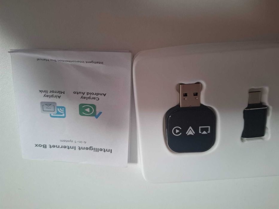 Adaptador Wireless CarPlay / Android Auto / AirPlay / MirrorLink 4 em 1