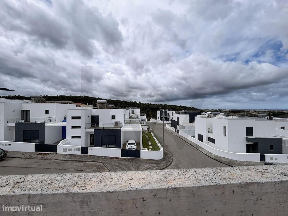 Moradia T3 com Terraço na Cobertura | Em Construção | Entrega Final 20