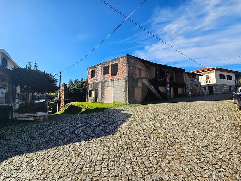Moradia T3 para venda — Satão, Viseu
