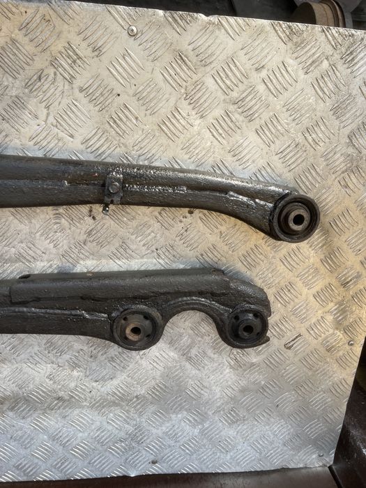 Рычаг тяга зад Паджеро спорт 06 год mitsubishi pajero sport