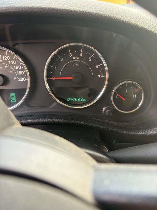 Jeep Wrangler Sahara 3,6 benzyna