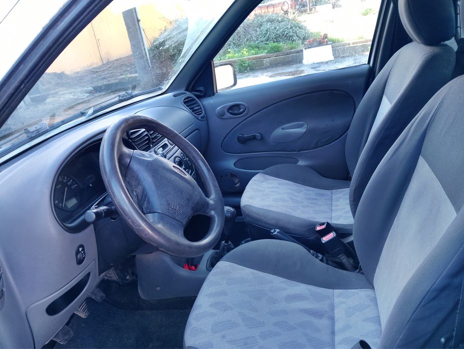 Ford courier 1.8td vendo ou troco