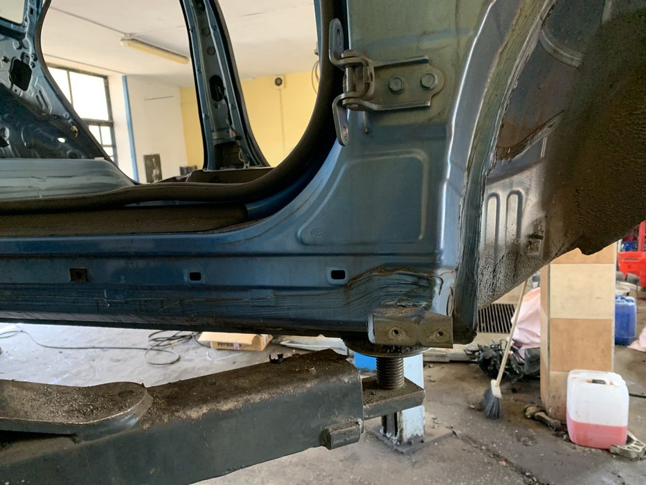 Próg przedni prawy Hyundai Tucson III 2016