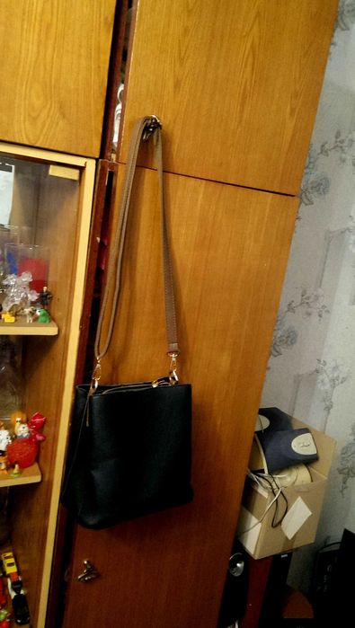 Женская чёрная сумочка