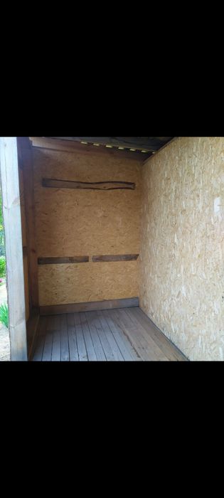 Продам  земельний участок-дачу в живописному місці.