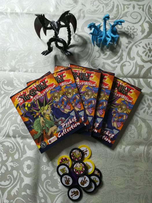 Sortido Digimon e Yu-Gi-Oh