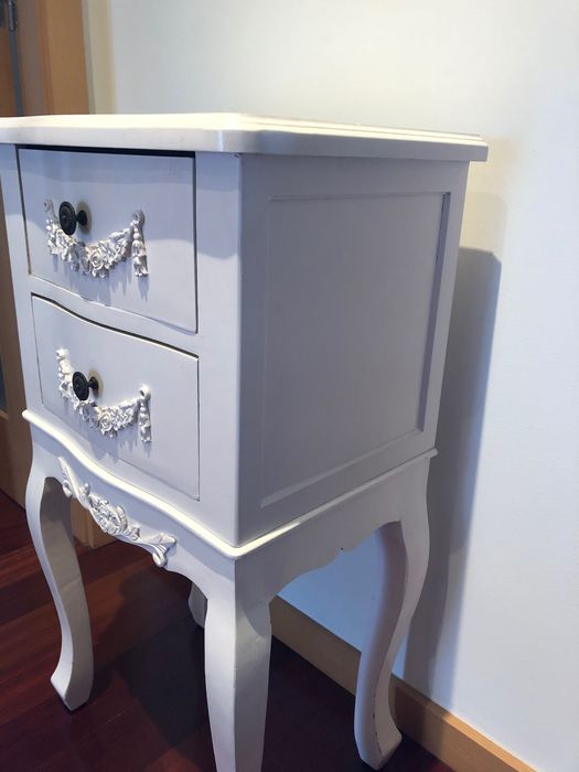 Cómoda estilo clássico