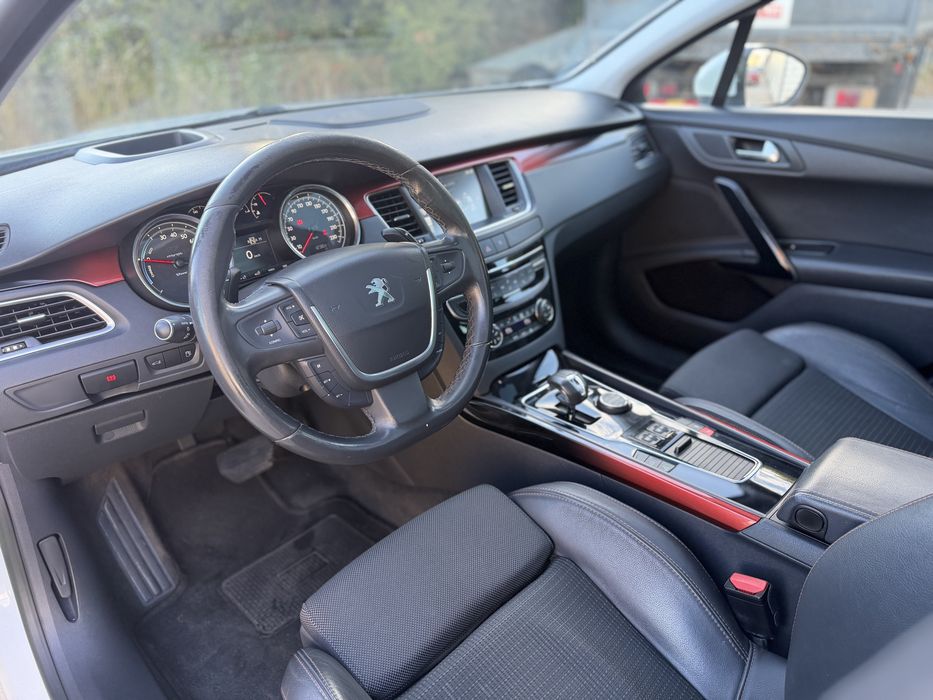 Peugeot 508 RXH 2.0 HDi Hybrid4 2-Tronic (modelo 2015)