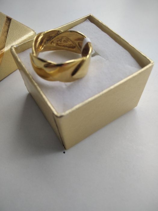 Złoty ciekawy pierścionek złoto 333 rozm.16   65