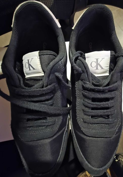 Sapatilhas Calvin Klein Jeans Retro Runner Iconic SNK Ym0ym01119