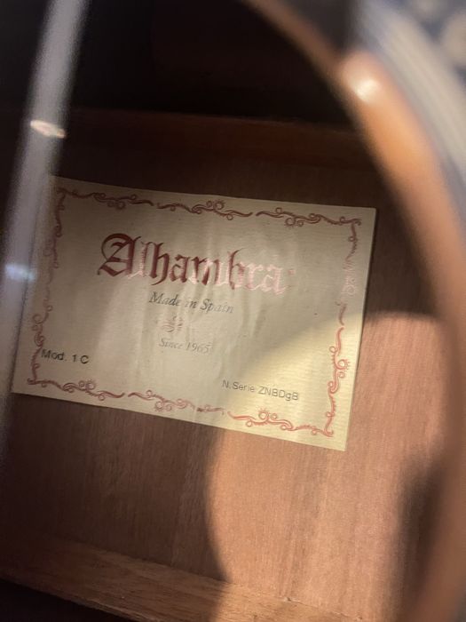 Guitarra Clássica- Alhambra Mod. 1C