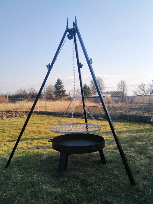 Grill, palenisko 70 cm blacha 4,trójnóg,spawane