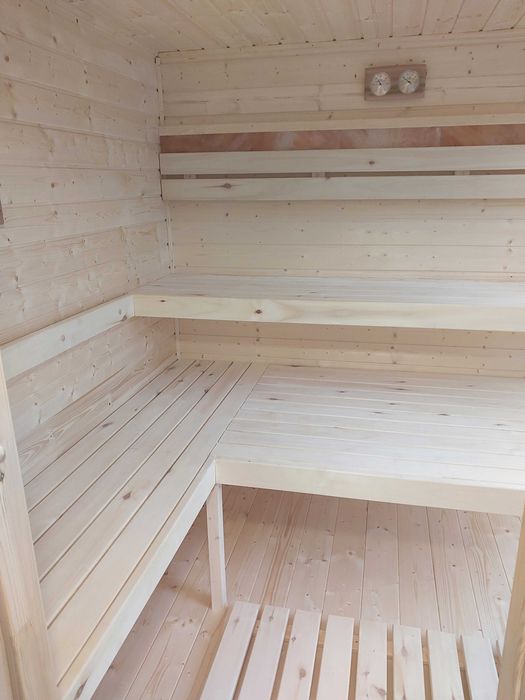 Sauna Zewnętrzna Nowoczesna z Przedsionkiem