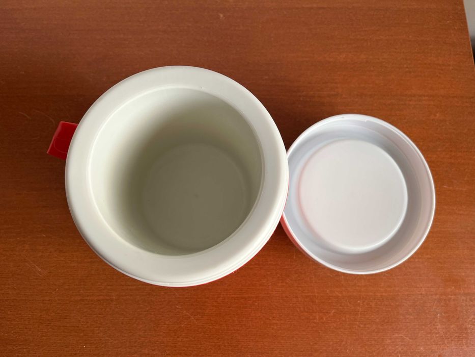 Red Thermal Container64553256719617120