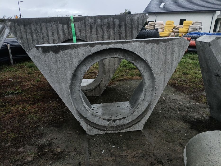 Zbrojona ścianka przepustu przepustu fi 300mm