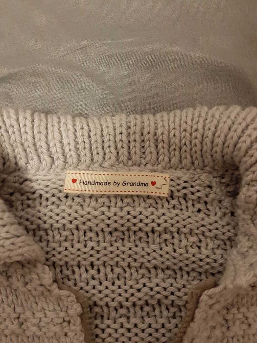 sprzedam sweter 134