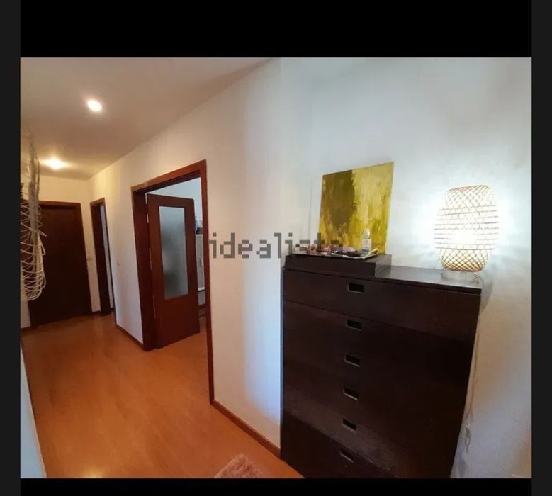 Vendo apartamento pronto a habitar. T3 no centro da vila