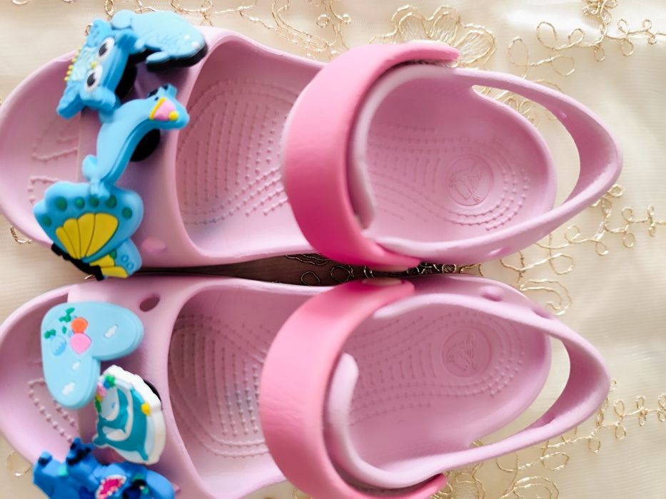 Crocs c11 28 29 lekkie sandały do wody przypinki