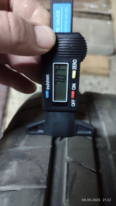 Резина Dunlop sport maxx 225*40*18