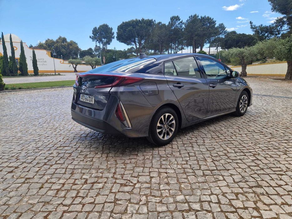 Prius Plug In Luxury NACIONAL IVA Dedutível
