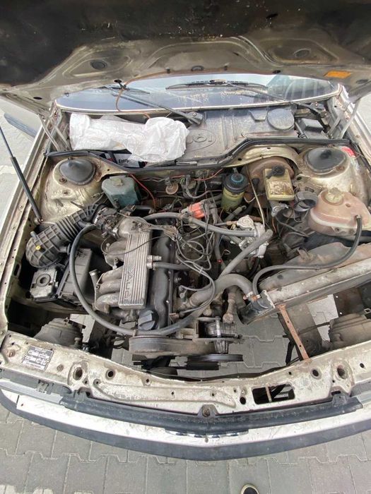 Audi 100 1985 року